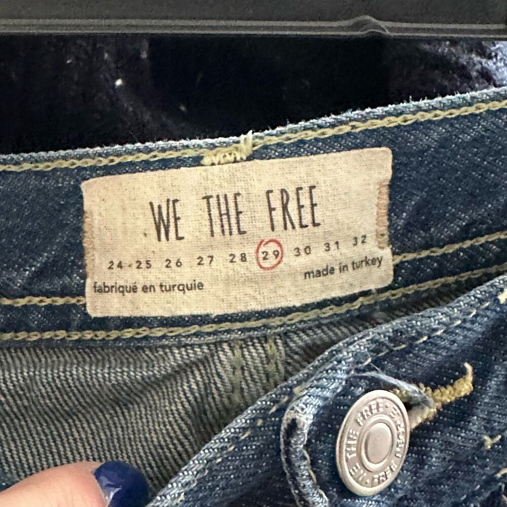 We The Free Distressed Cropped Denim Frayed Hem Jeans Blue Size 29 - Picture 2 of 8